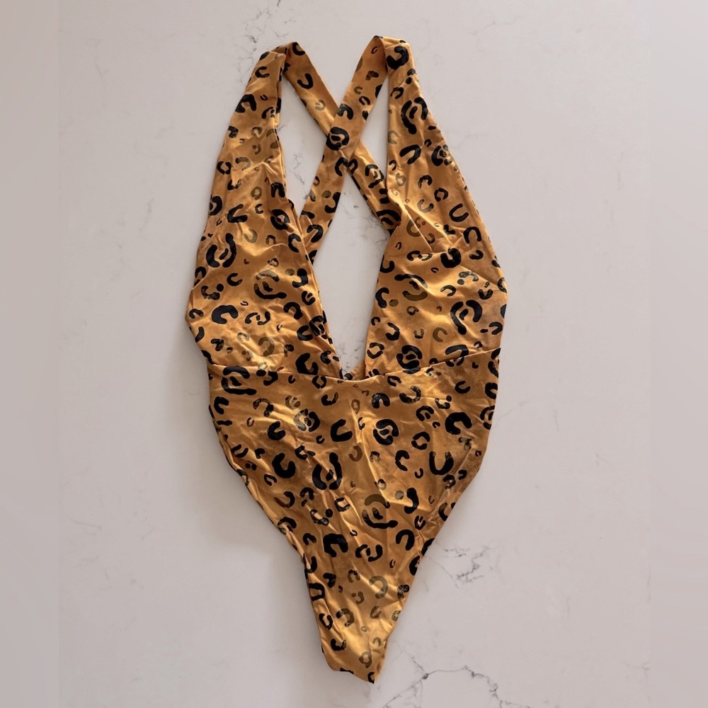 Inamorata Grandview One-Piece in Wet Leopard - Picture 3 of 7